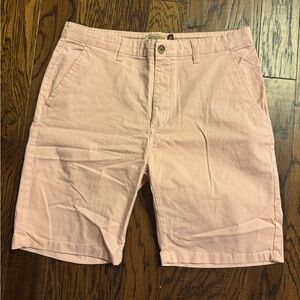 Hudson & Barrow Men's size 33 Pink Shorts, perfect for summer